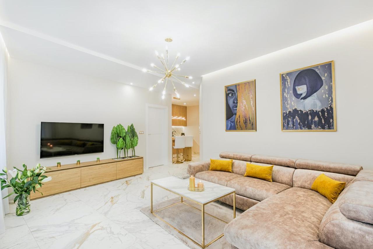 Golden Queen Apartments Old Town Krakow Luaran gambar