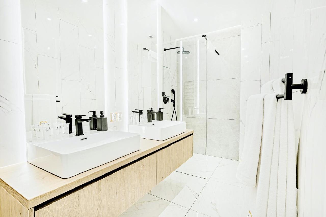 Golden Queen Apartments Old Town Krakow Luaran gambar