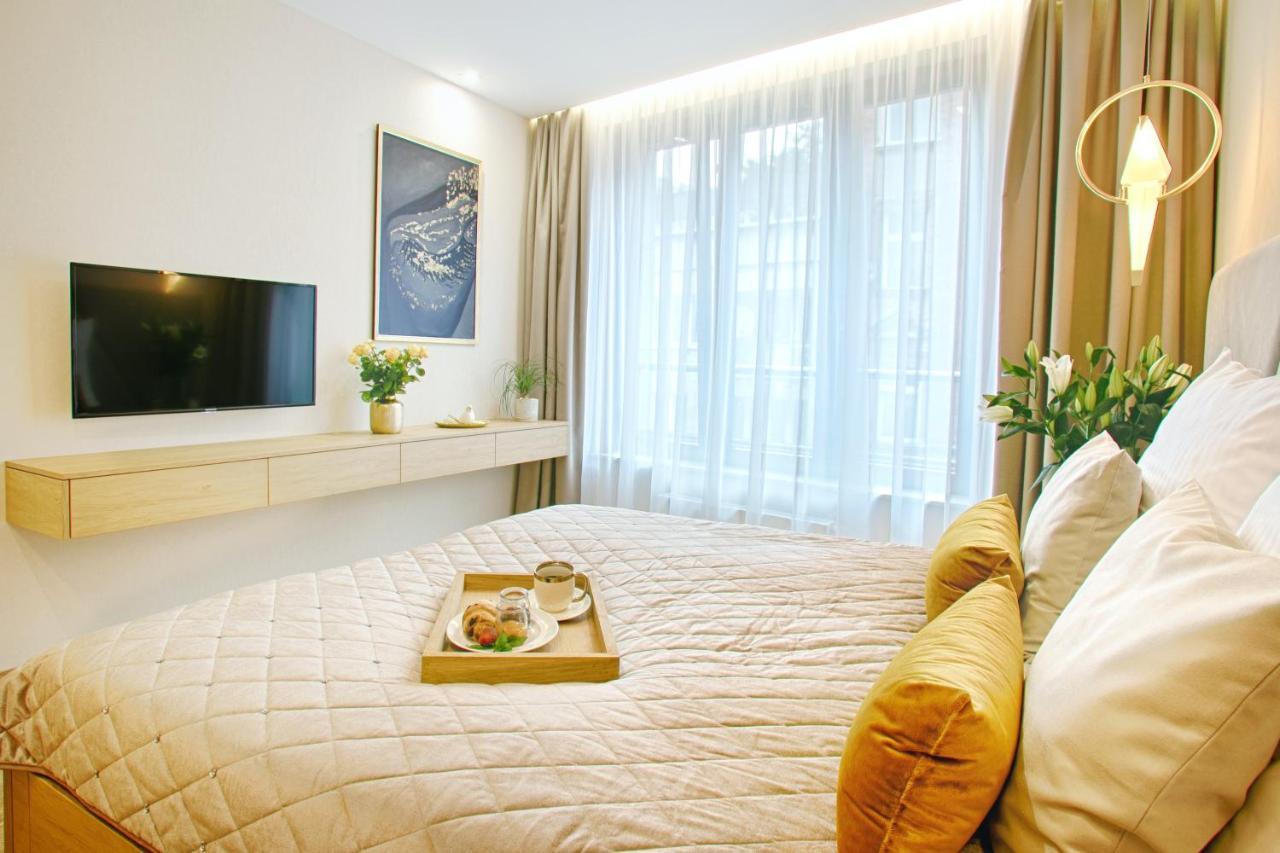 Golden Queen Apartments Old Town Krakow Luaran gambar