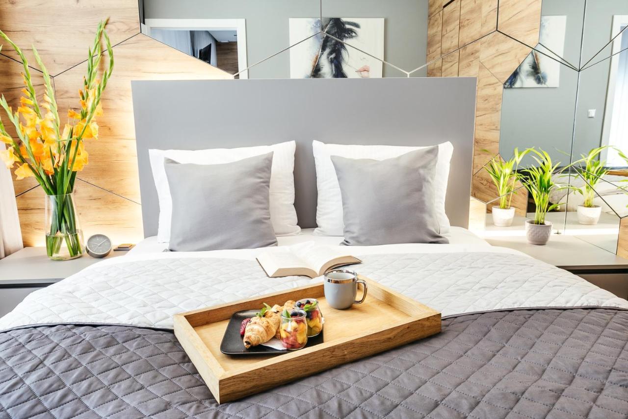 Golden Queen Apartments Old Town Krakow Luaran gambar
