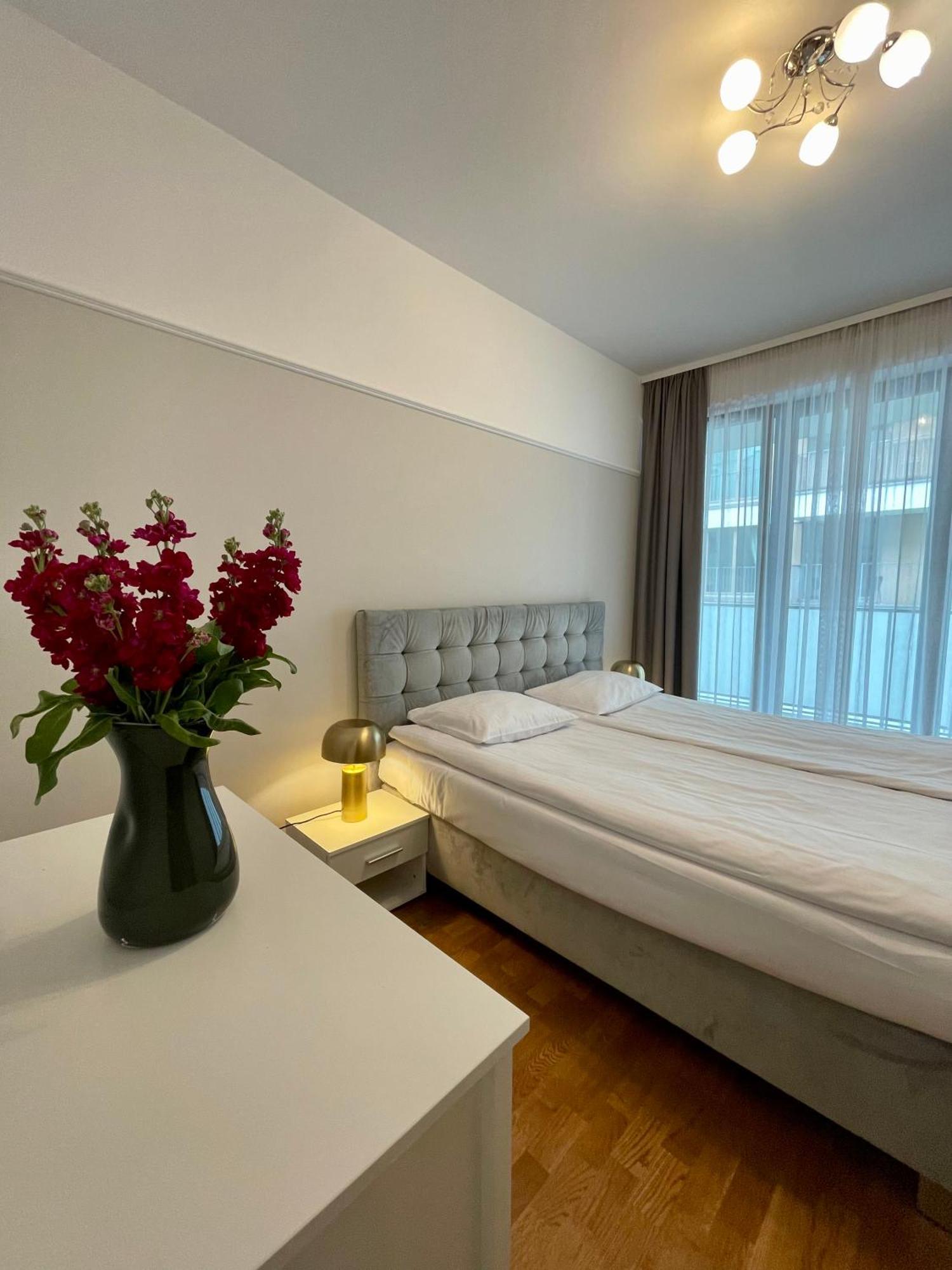 Golden Queen Apartments Old Town Krakow Luaran gambar